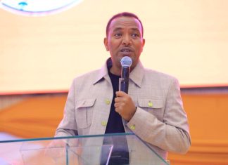 “Aadaan Kenna tajaajilaa hundeerraa akka jijjiiramuuf hojjetamaa jira.” Obbo Awwaluu Abdii